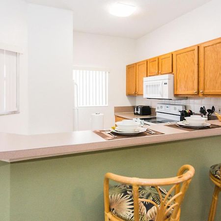 Breeze Vacation Townhome At Lake Berkley Resort Kissimmee Bagian luar foto