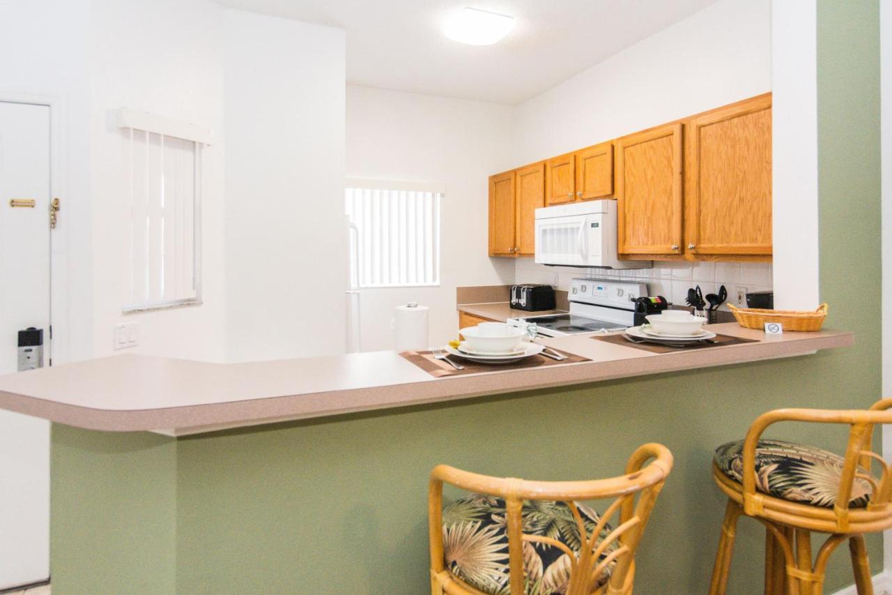 Breeze Vacation Townhome At Lake Berkley Resort Kissimmee Bagian luar foto